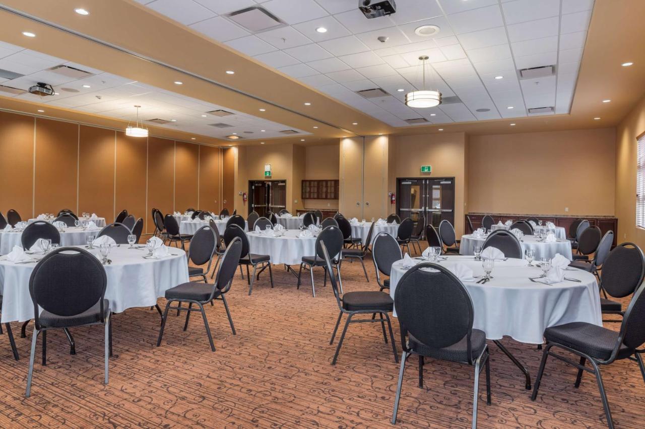 Best Western Plus, Bathurst Hotel & Suites Kültér fotó