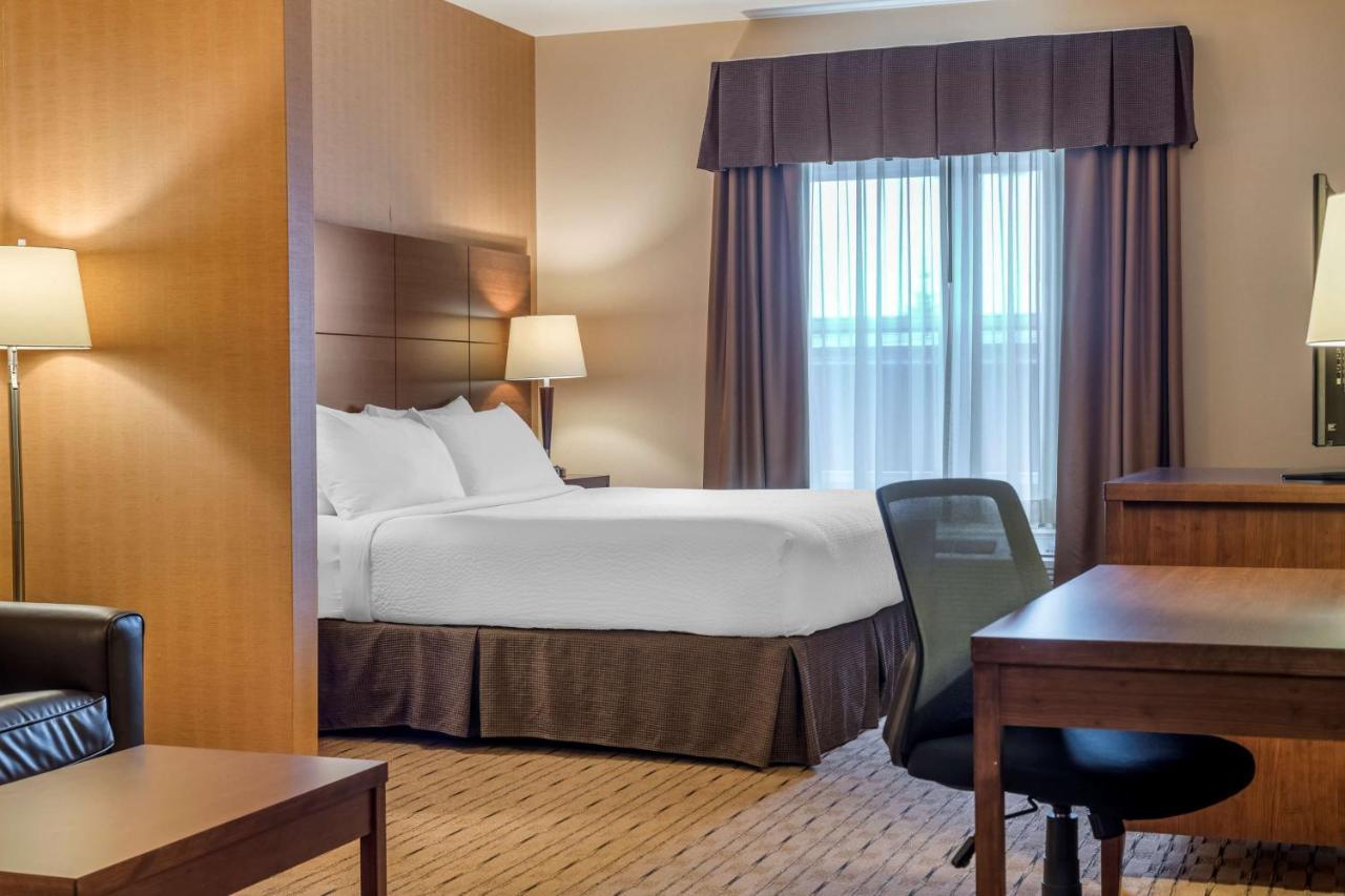 Best Western Plus, Bathurst Hotel & Suites Kültér fotó