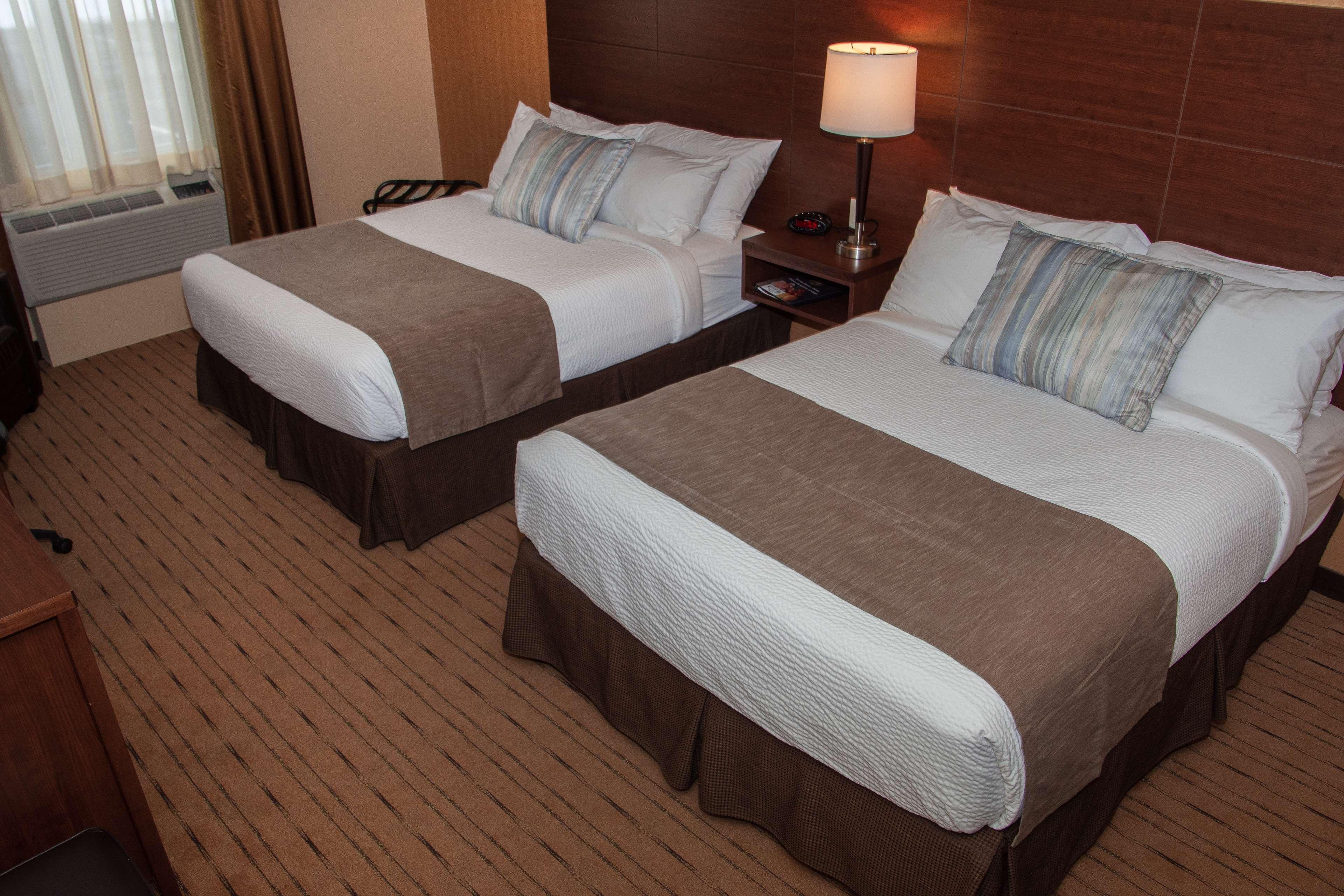 Best Western Plus, Bathurst Hotel & Suites Kültér fotó